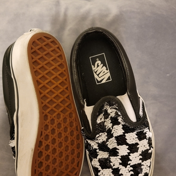 Kids Vans - Picture 5 of 7